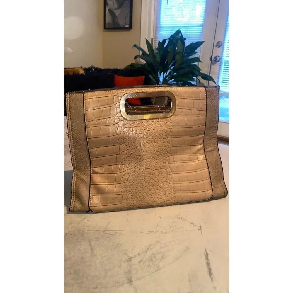 Beige Croc Embossed handbag.